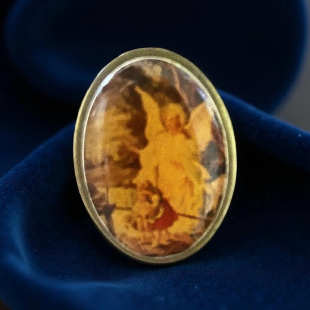 Oval Angelic Art Ring Vintage Angel Cameo pin button God Jesus Christian Heaven